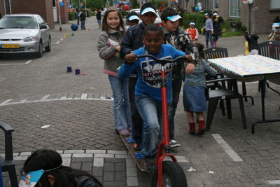 Foto 31 uit BuitenSpeelDag13_06