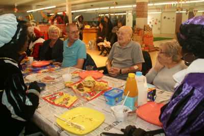 Foto 100 uit SinterklaashuisLunch