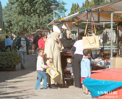 Foto 83 uit wijkparkfeest 2006