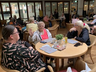 Foto 45 uit GROTE BINGO24-7