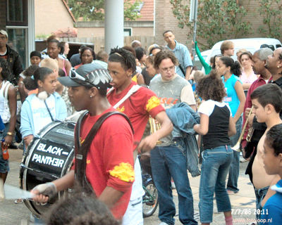 Foto 90 uit carnaval 2006 b.w