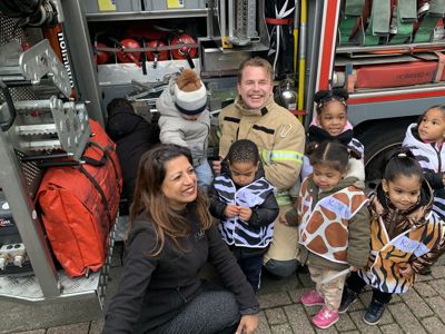 Foto 33 uit Voorlees Ontbijt25-1