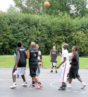 Foto 12 uit Dwightmemorealday!