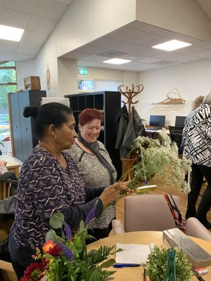 Foto 41 uit Bloenstukjes Maken