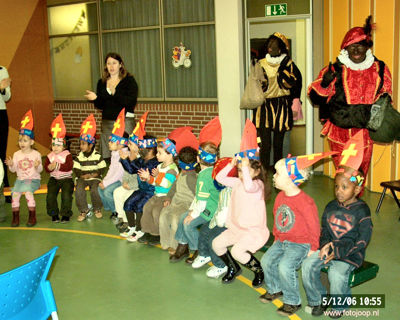 Foto 123 uit RK Regenboog