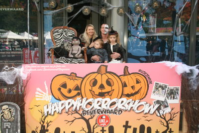 Foto 81 uit HALLOWEEN2016