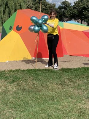 Foto 9 uit De Meeuw Vliegt Uit