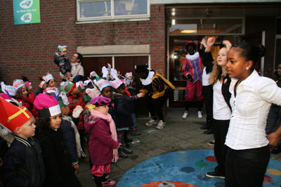 Foto 39 uit Sint-RKRegenboog