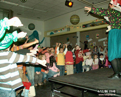 Foto 210 uit sinterklaas 2006 new