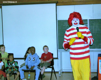 Foto 75 uit RK Regenboogl2