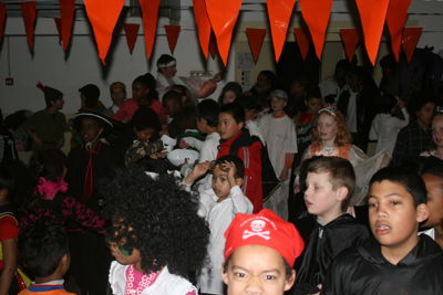 Foto 32 uit RKregenboogcarnaval