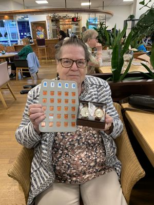 Foto 121 uit GROTE BINGO26-2