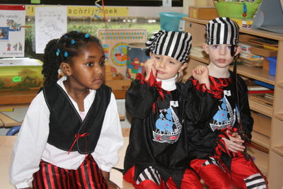 Foto 83 uit RKregenboogcarnaval