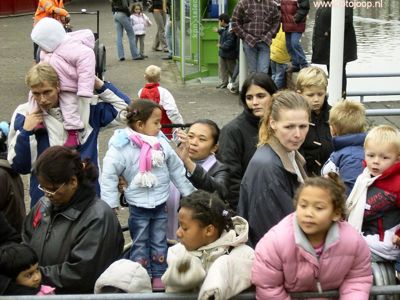 Foto 98 uit sinterklaas2005