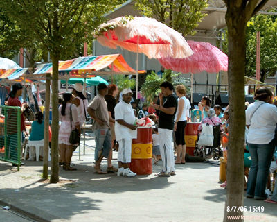 Foto 219 uit carnaval 2006 b.w