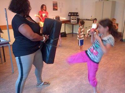 Foto 94 uit CardioKickBoxen4Kids