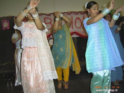 Foto 73 uit holi feest 2006 b.w