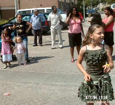 Foto 26 uit carnaval 2006 b.w