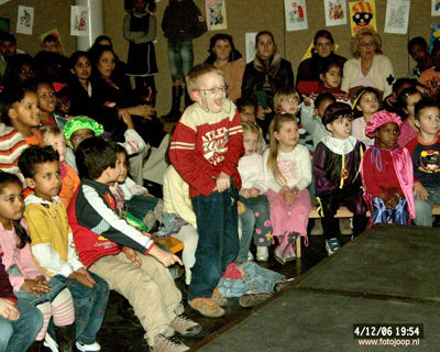 Foto 223 uit sinterklaas 2006 new