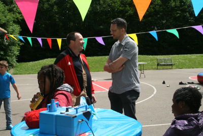 Foto 11 uit Buitenspeeldag13-6