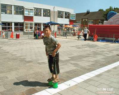 Foto 158 uit opzoomeren 2006 bw