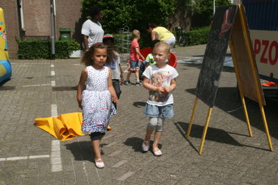 Foto 46 uit Buitenspeeldag08-06