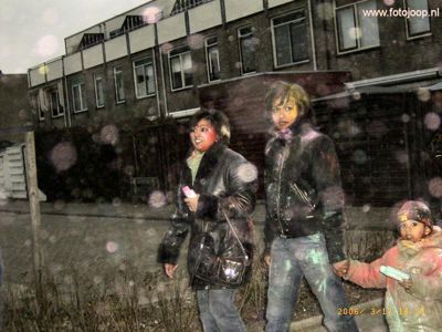 Foto 24 uit holi feest 2006 b.w