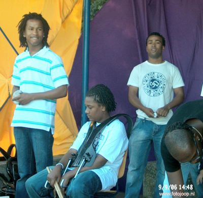 Foto 26 uit wijkparkfeest 2006