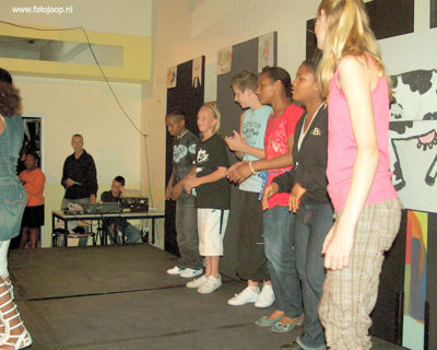 Foto 104 uit afscheidsfeestgroep8