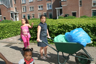 Foto 56 uit Schoonmaakdag20_4_11