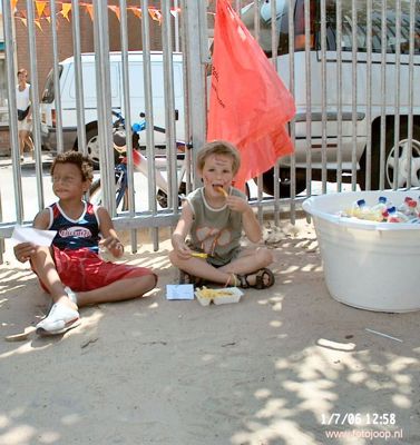 Foto 3 uit opzoomeren 2006 bw