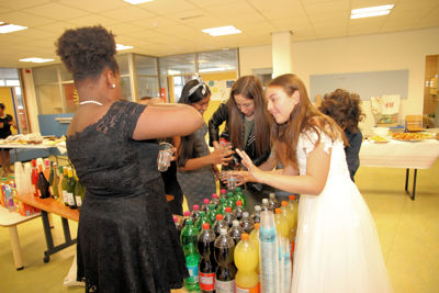 Foto 105 uit RegenboogEindFeest