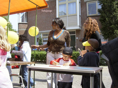 Foto 27 uit straatspeeldag 2005