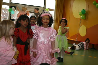 Foto 69 uit RKregenboogcarnaval