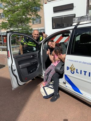 Foto 3 uit 11-8 Politie post