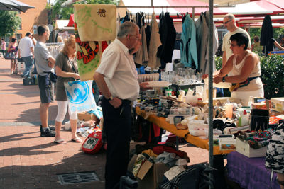 Foto 9 uit Rommelmarkt11-08