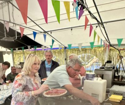 Foto 8 uit Pizza Party Walborgpad 2026