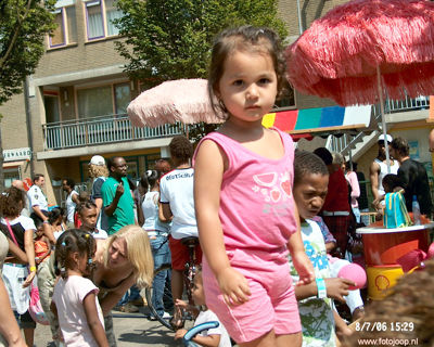 Foto 203 uit carnaval 2006 b.w