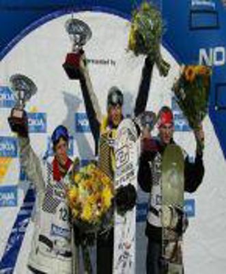 Foto 76 uit big air snowboarden