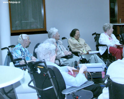 Foto 144 uit wijkfeest de dijk new