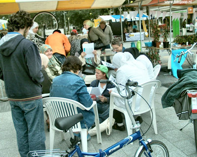 Foto 90 uit wijkfeest de dijk new