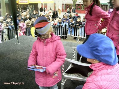 Foto 109 uit sinterklaas2005