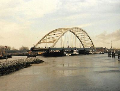 Foto 590 uit BRIENENOORDBRUG