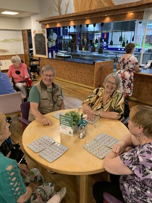 Foto 34 uit GROTE BINGO23-4