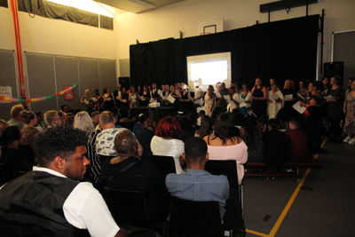 Foto 100 uit RegenboogEindFeest