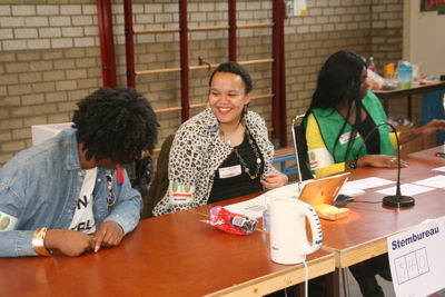 Foto 2 uit Stem bureaux 340