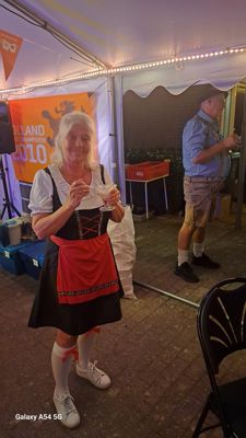 Foto 45 uit X-26-9-26  BURENDAG AAN DE WALBURGPAD BEVERWAARD 