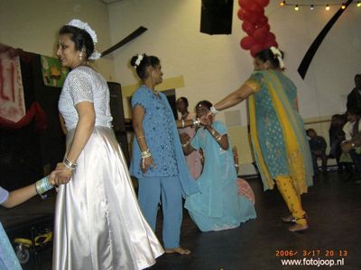 Foto 61 uit holi feest 2006 b.w