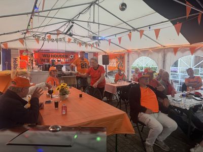 Foto 39 uit X-Oranje Gevoel in DE Beverwaard 2026 Geplaatst 24-5-26 en 14-6 Nederland-Japan.