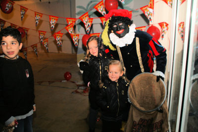 Foto 110 uit ZwartePietenWinkelcentr